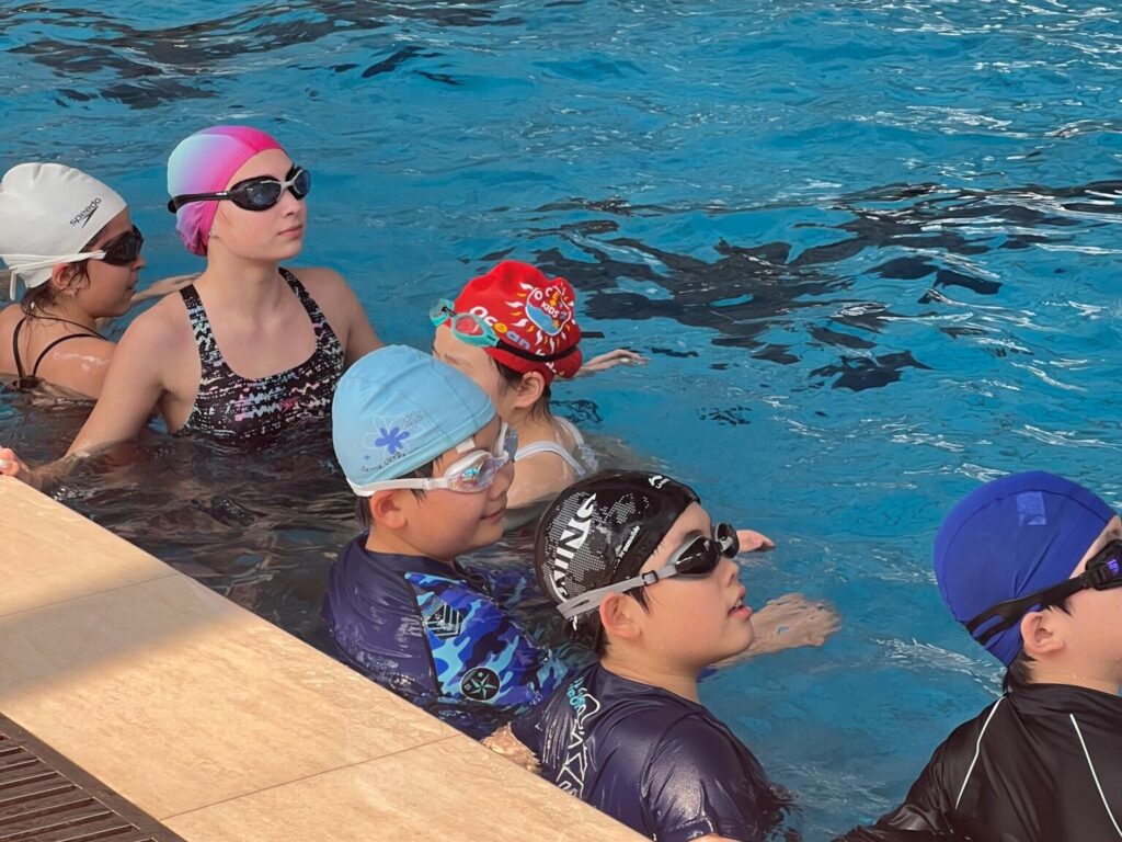 MLFNS Dalian Participates in Swimming Lessons
